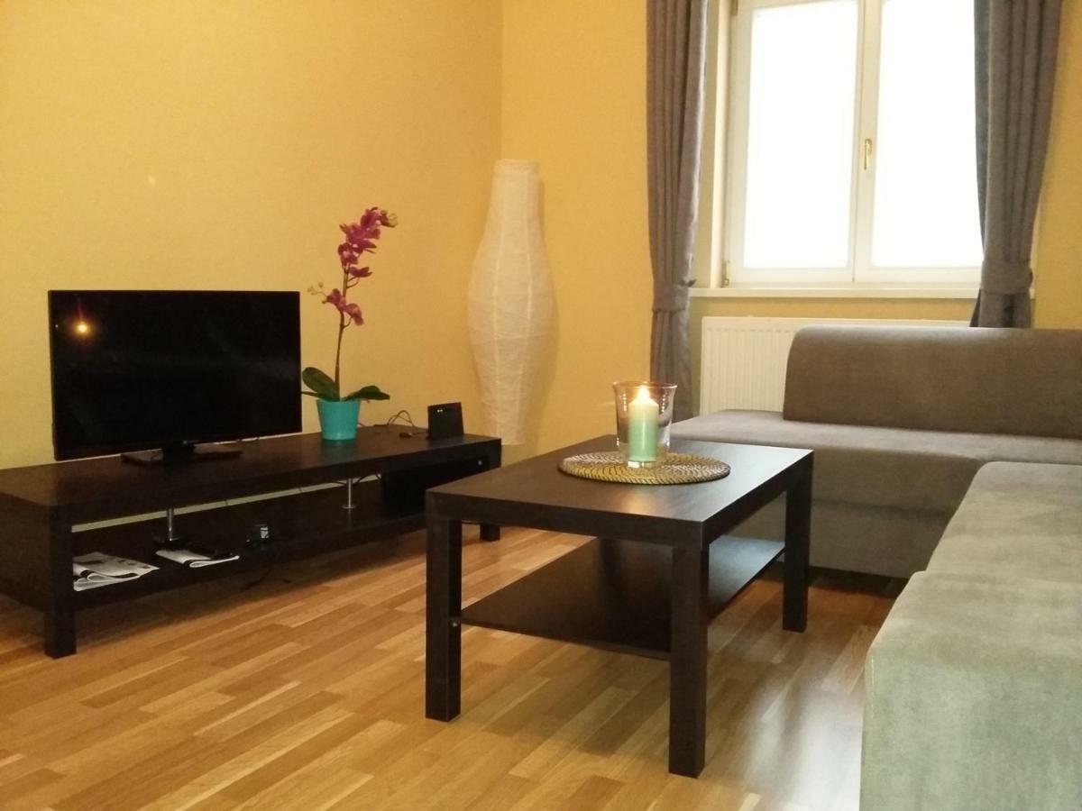 Angel Apartment Nr 4 Near To The Center Praga Exterior foto